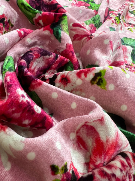 RV-9041W DESIGNER ROSE PRINT VELVET. EMANUEL UNGARO. ITALY