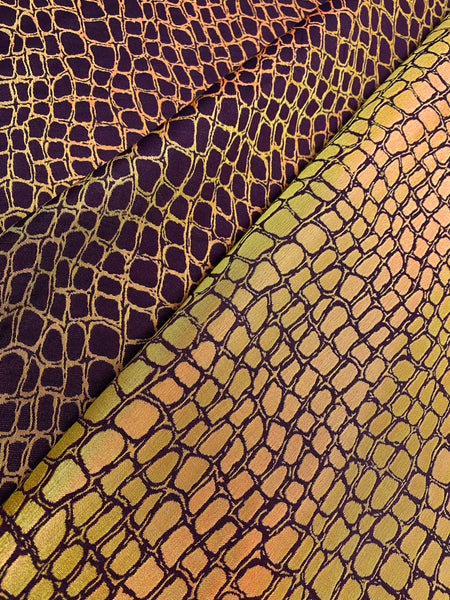 MB-7619W-B DOUBLE-FACED IRIDESCENT ALLIAGTOR DESIGN JACQUARD. ITALY