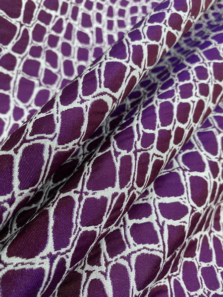 MB-7619W-A DOUBLE-FACED ALLIAGTOR DESIGN JACQUARD. ITALY