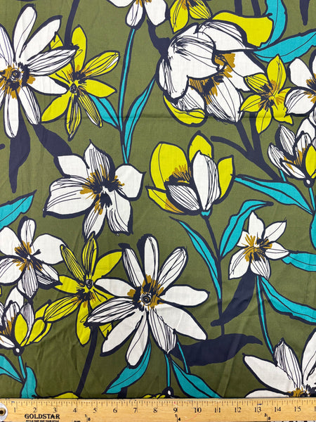 REF-106 FLORAL PRINT COTTON POPLIN. ITALY. A CUT OF 2 YARDS.