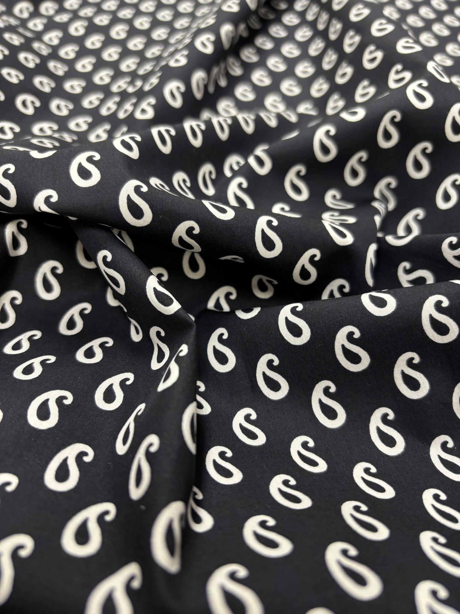 CP-9120W DESIGNER PRINTED COTTON POPLIN. THE KOOPLES. ITALY