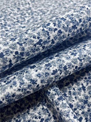 CP-9035W-B LIBERTY LOOK FLORAL PRINT COTTON POPLIN. ITALY.