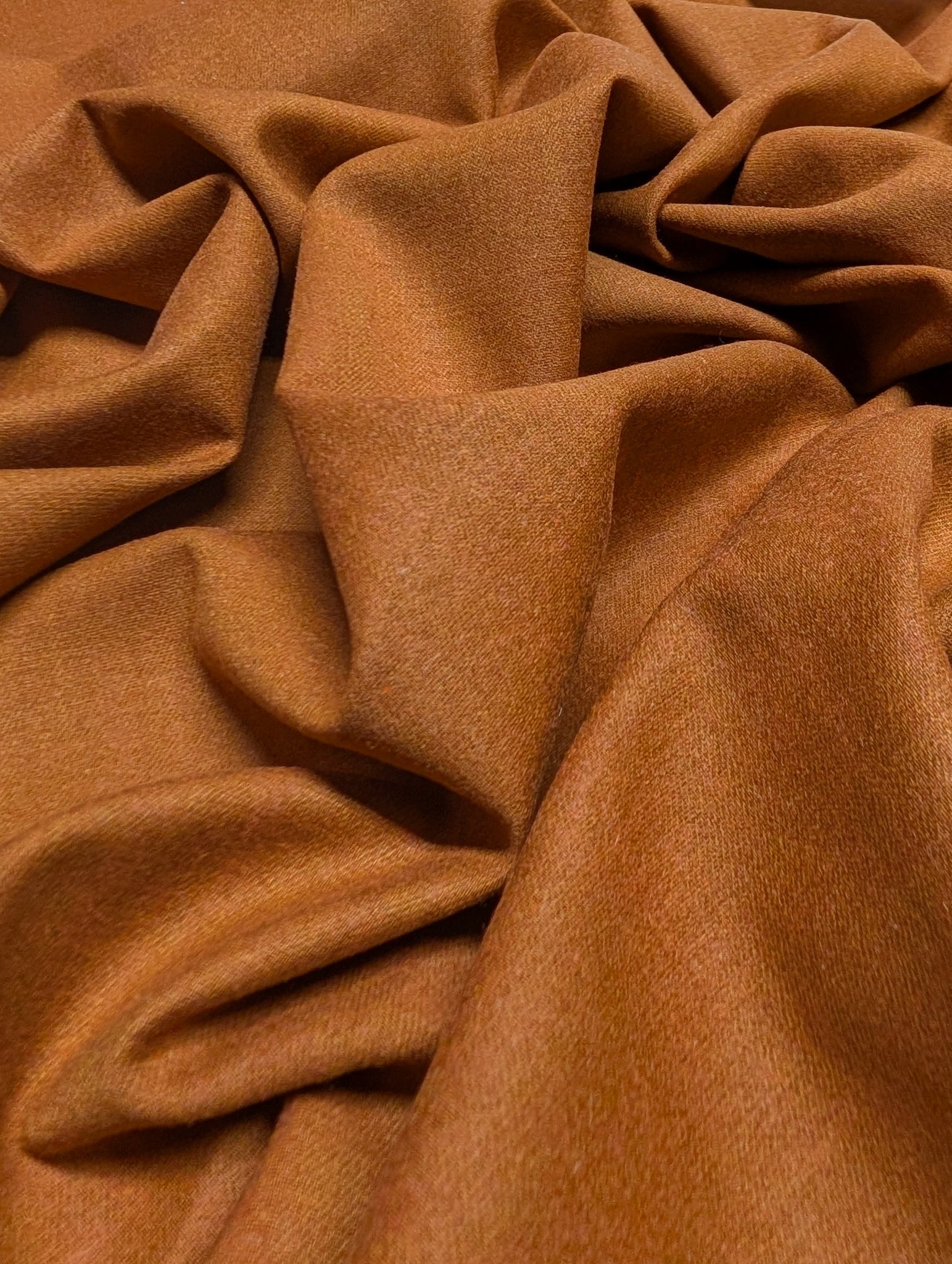 WS-9141W DESIGNER STRETCH WOOL FLANNEL SUITING. MAX MARA. ITALY.