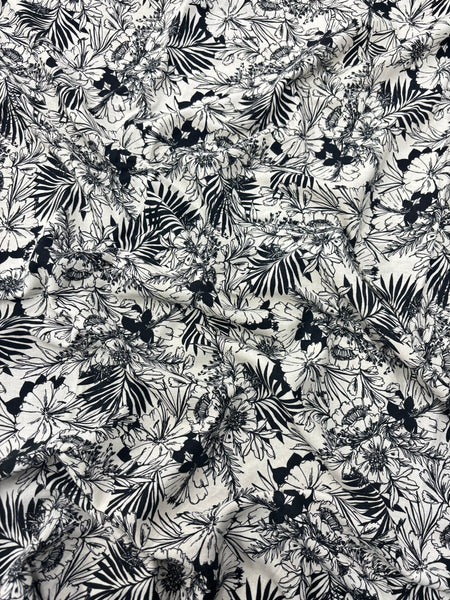 REF-119 FLORAL OUTLINE PRINT LINEN COTTON. ITALY. A CUT OF 2-7/8 YARDS.