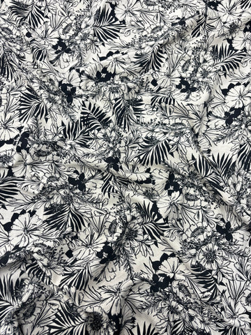 REF-119 FLORAL OUTLINE PRINT LINEN COTTON. ITALY. A CUT OF 2-7/8 YARDS.