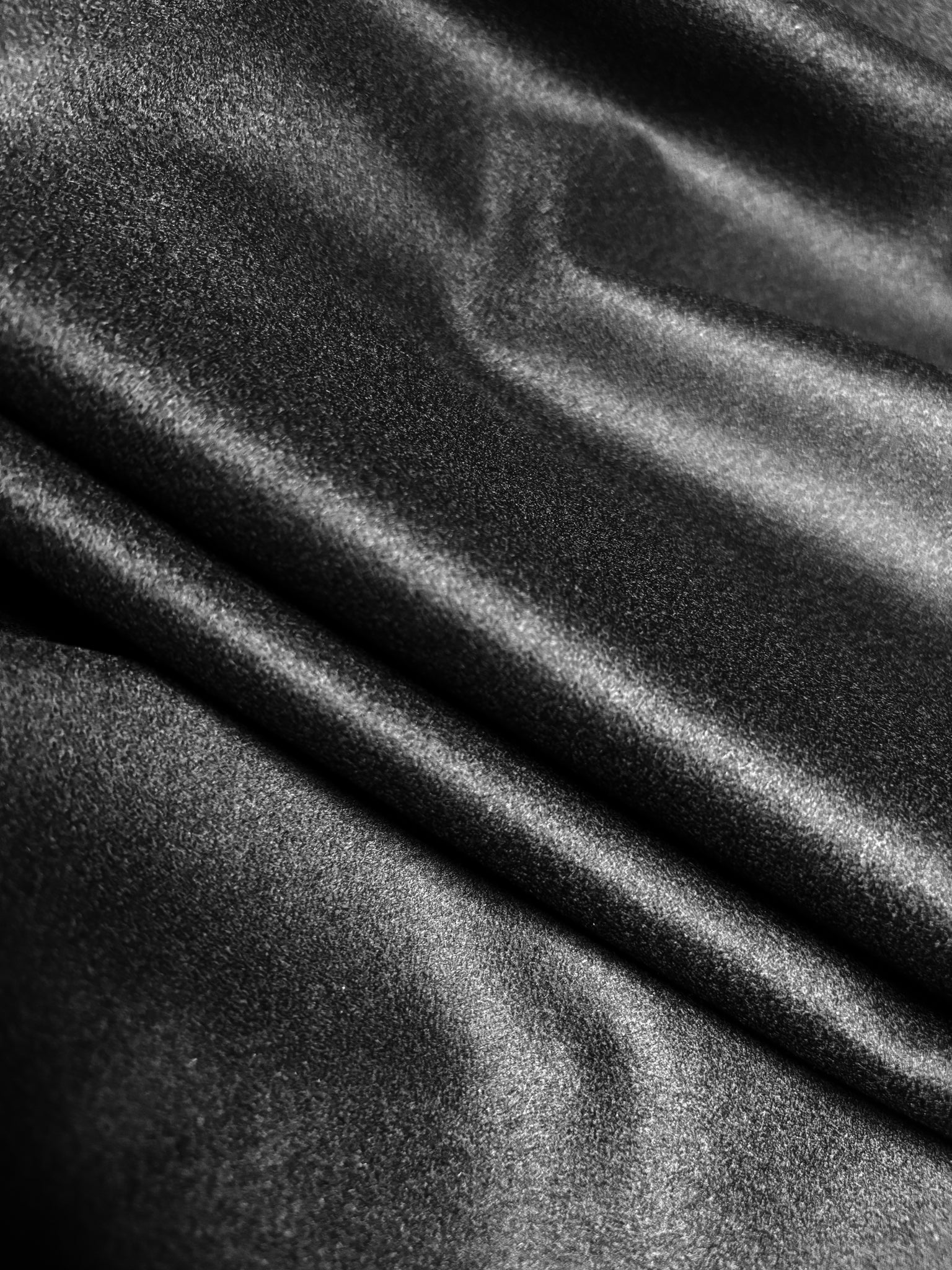 WC-9144W DESIGNER LIGHTWEIGHT 100% CASHMERE SUITING. LORO PIANA. ITALY.