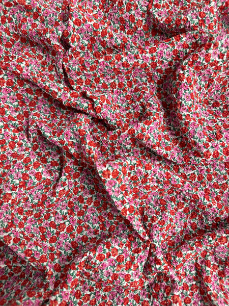 REF-117 LIBERTY FLORAL PRINT STRETCH COTTON SEERSUCKER. ITALY. A CUT OF 7/8 OF A YARD.
