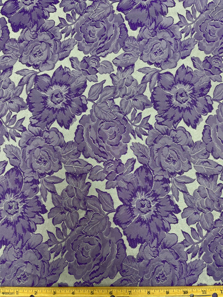 REF-121 FLORAL DESIGN JACQUARD. ITALY. A CUT OF 1 YARD.