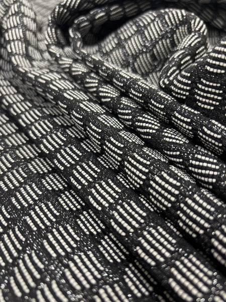 RIF-145 REVERSIBLE METALLIC JACQUARD. A CUT OF 3-1/8 YARDS. ITALY