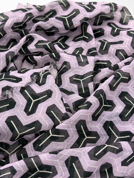 DS-1029 “AMETHYST" - JONATHAN SAUNDERS DIGITAL PRINT COTTON CASHMERE SCARF. MADE IN ITALY