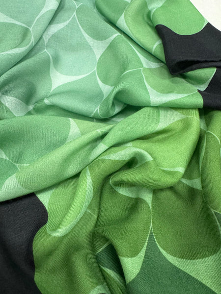 DS-1028 “EMERALD DRIZZLE" - JONATHAN SAUNDERS DIGITAL PRINT CASHMERE MODAL SCARF. MADE IN ITALY