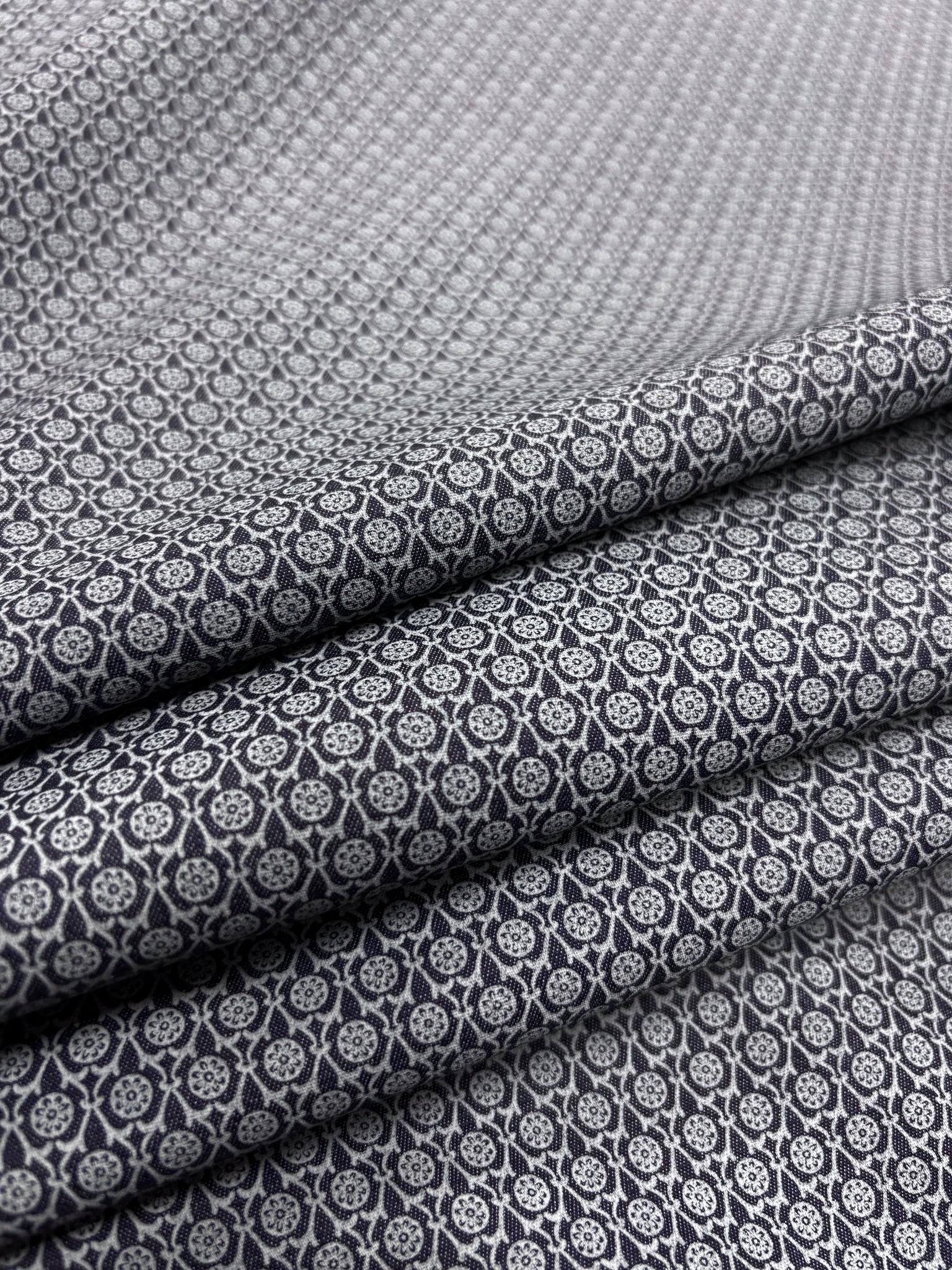 CD-9093W REVERSIBLE PRINTED DENIM LOOK COTTON CHAMBRAY. ITALY