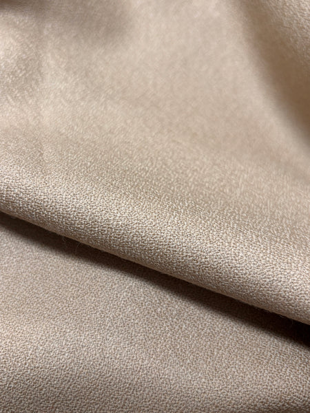 REF-101 FINE WOOL CREPE SUITING. A CUT OF 2.5 YARDS