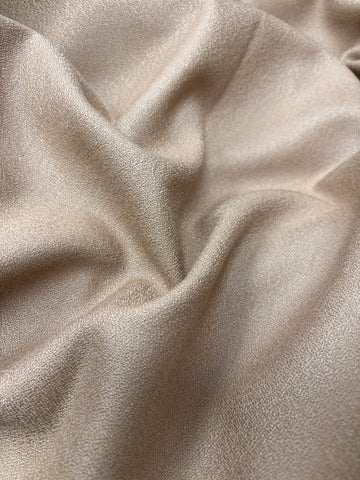 REF-101 FINE WOOL CREPE SUITING. A CUT OF 2.5 YARDS