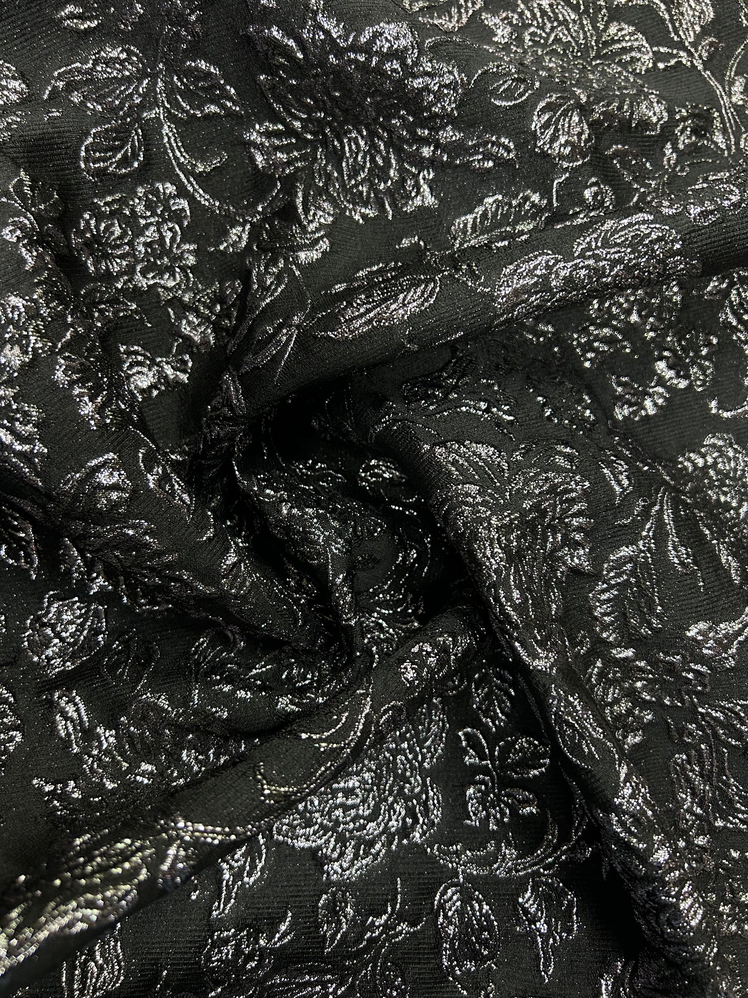 MB-9099W DESIGNER FLORAL PRINT SILK BLEND JACQUARD.J. CHOO. ITALY