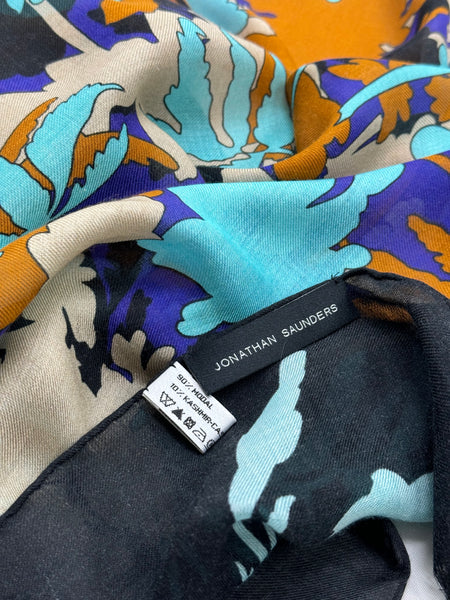 DS-1031 “NEBULA FLORA" - JONATHAN SAUNDERS DIGITAL PRINT CASHMERE MODAL SCARF. MADE IN ITALY